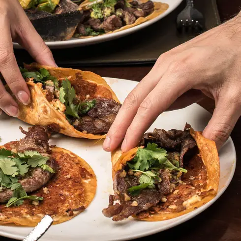 restaurante-cuerno-masaryk-2